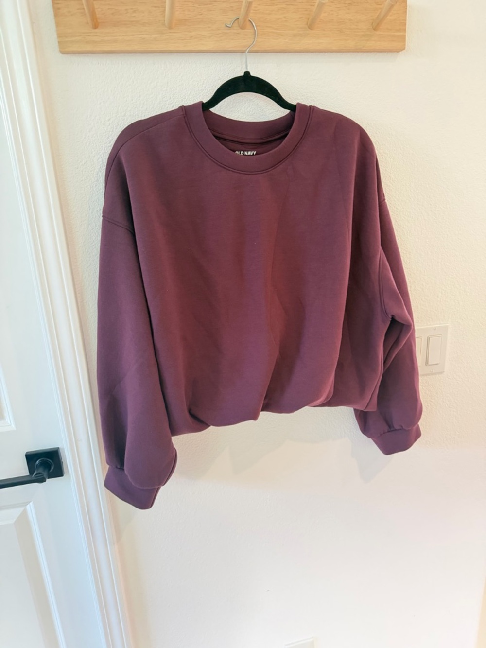 Old Navy Plum Bounce Fleece Crewneck Sweatshirt